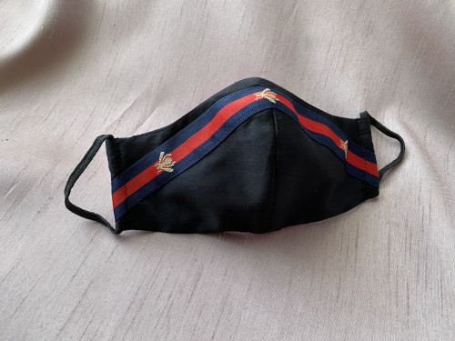 كمامة سوداء مع شريط black mask with band