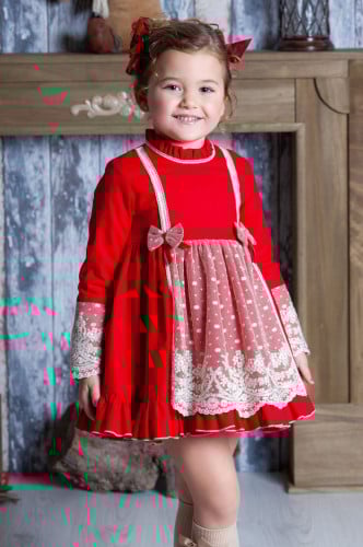 فستان أحمر اسباني