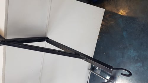 قنارة تعليق ذبايح جدارية