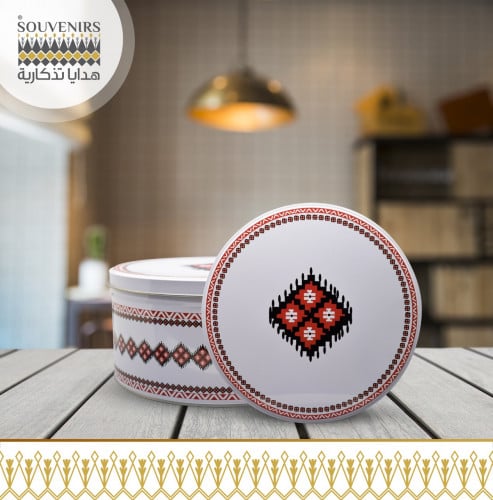 علبة معدن بنقش السدو