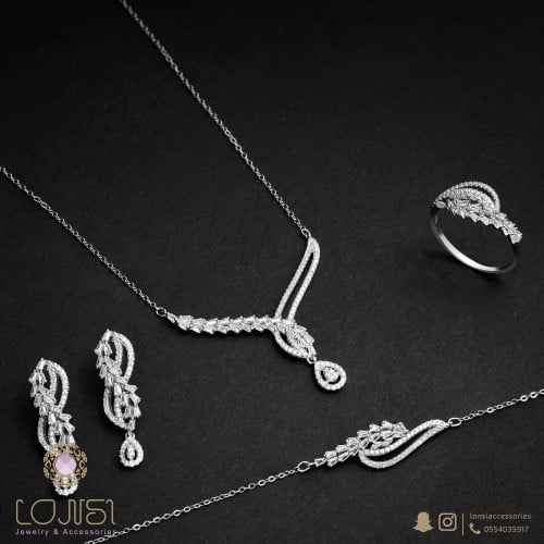 طقم فضة ناعم فضي