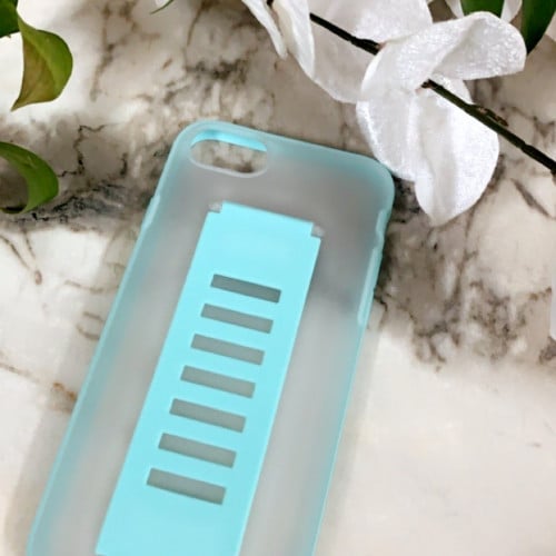 كفر آيفون7بلس شفاف، بحواف باللون الأخضر الفاتح، مع...