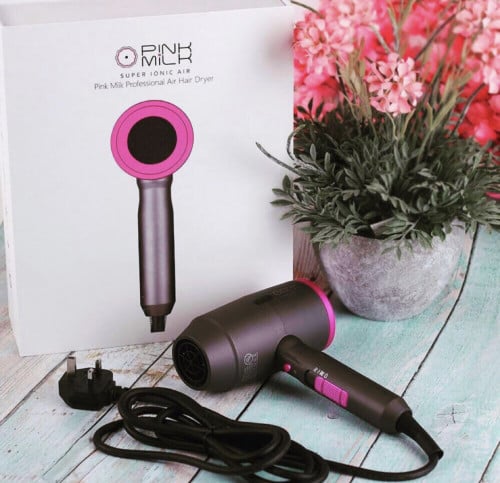 مجفف شعر سوبر ايونيك من بينك ميلك