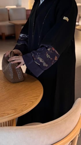 عبايه البنفسج