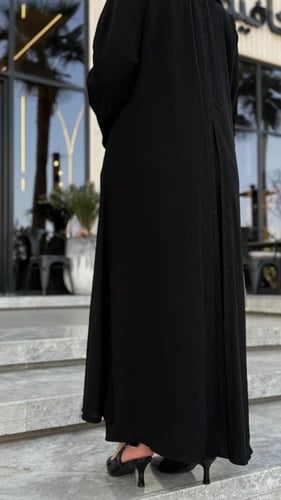 عبايه المنى