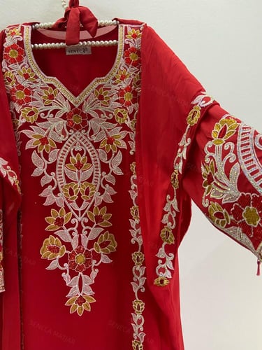 الثوب الخليجي