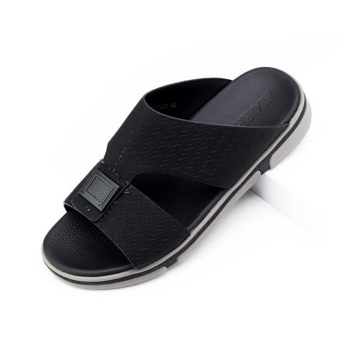 حذاء شرقي خليجي طبي