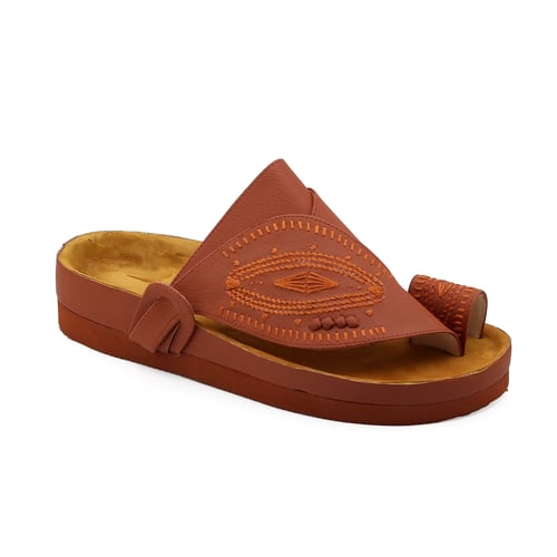 حذاء عسلي مطفي تطريز