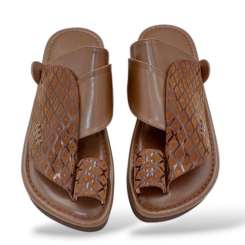 حذاء شرقي قماش عسلي