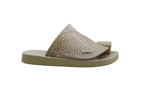 حذاء شرقي بيج نقش