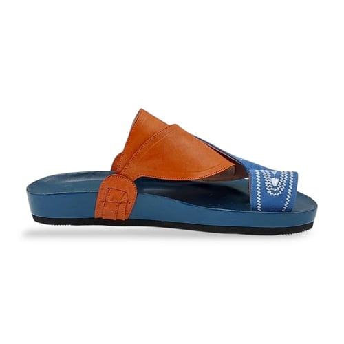 حذاء شرقي وطني طبي مخمل مطرز سماوي