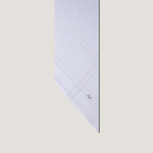 شماغ ديسار الابيض 2025