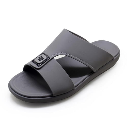 حذاء شرقي خليجي طبي