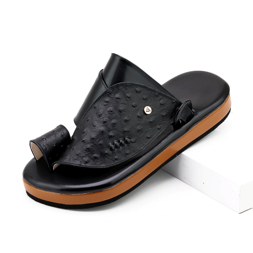 حذاء شرقي تلبيس اسود جلد نعام مريح