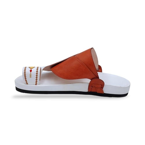 حذاء شرقي طبي