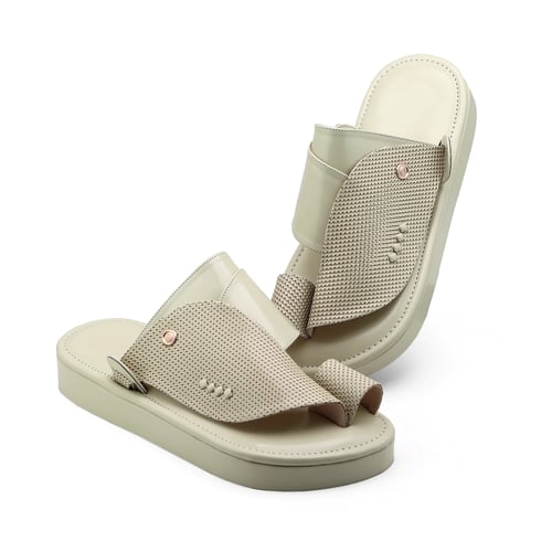 حذاء شرقي بيج نقش