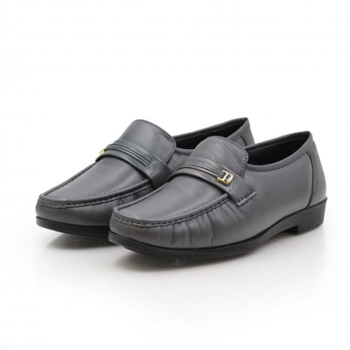 حذاء رسمي رصاصي