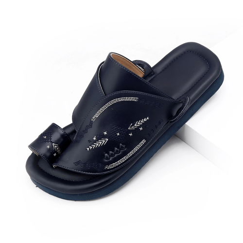 حذاء شرقي مطرز