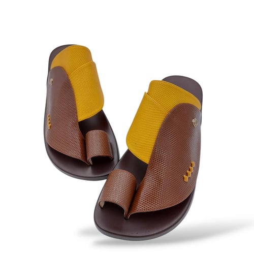 حذاء شرقي بني ارضيه فلكس