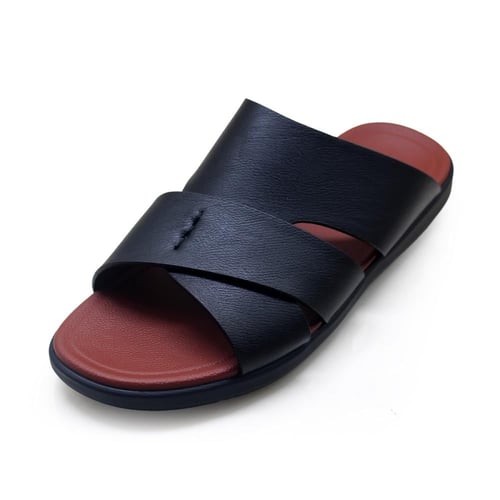 حذاء شرقي خليجي طبي