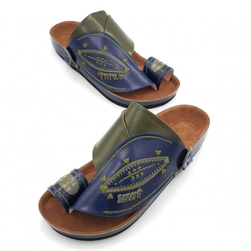 حذاء شرقي طبي كحلي زيتي