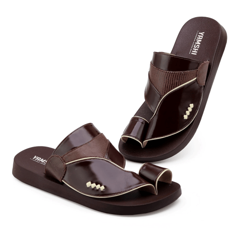 حذاء شرقي نقش بني هندي