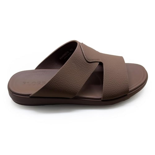 حذاء شرقي خليجي طبي