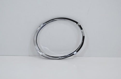 حلقة شمعة أمامي يسار صغير كروم بنتيجا 2016-2020