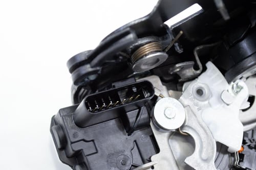 سنتر لوك يمين فوج 2013-2020+سبورت 2014-2020 اصلي