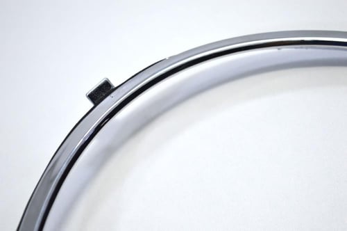 حلقة شمعة أمامي يمين كبير كروم بنتيجا 2016-2020