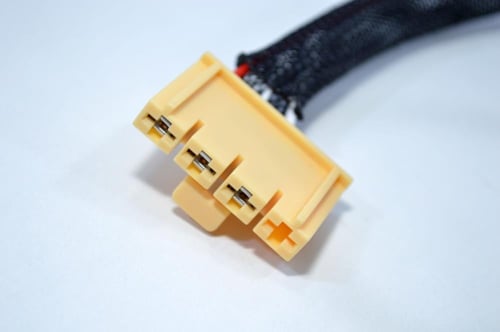 طرمبة بنزين 6سلندر كهرباء 3 خطوط جاكوار (XJ-XF) بر...