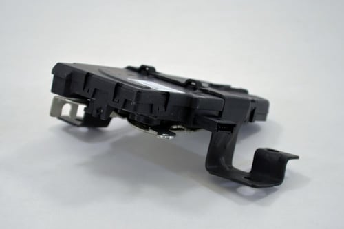 قفل شنطة يمين فوج 2013-2022