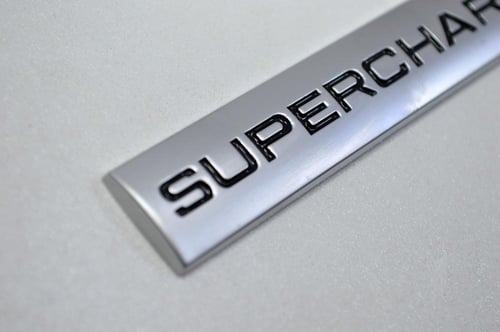 شعار SUPERCHARGED نيكل