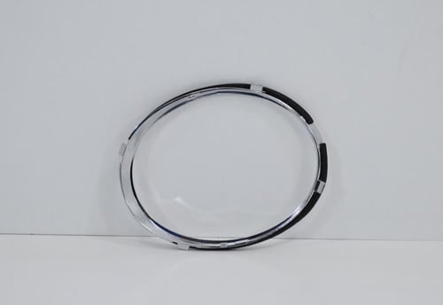 حلقة شمعة أمامي يمين صغير كروم بنتيجا 2016-2020