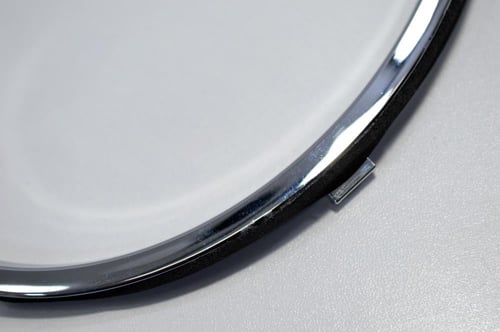 حلقة شمعة أمامي يمين صغير كروم بنتيجا 2016-2020