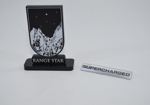 شعار SUPERCHARGED نيكل