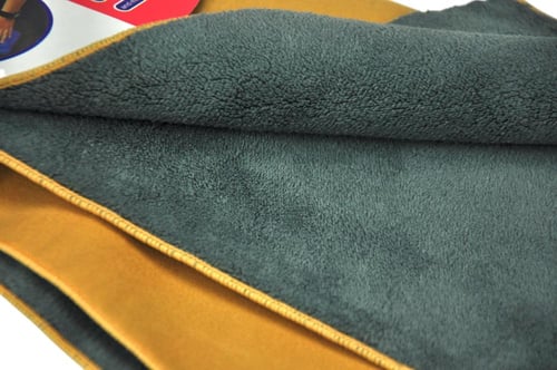 منشفة بالجلد والقطن