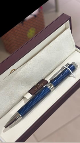 قلم اقنر كحلي