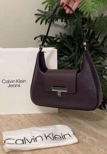 شنطه كالفن كلاين