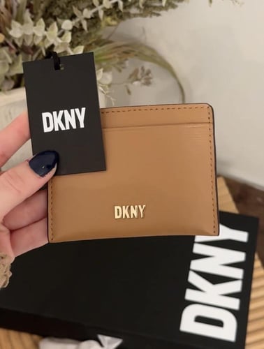 حامل بطاقات دكني