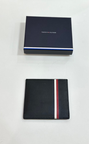 حامل بطاقات تومي هيلفجر