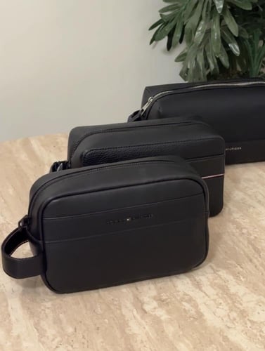 شنطه تومي رجالي