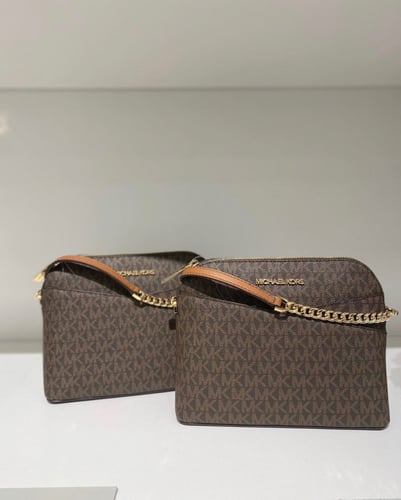 شنطه مايكل كورس