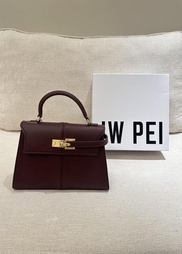 شنطه jw pie وسط