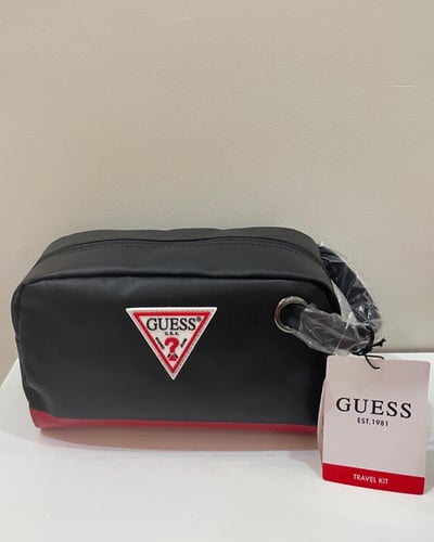 شنطه رجاليه guess