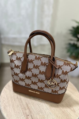 شنطه مايكل كورس