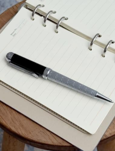 قلم روبرتو كفالي