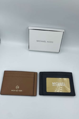 حامل بطاقات مايكل كروس