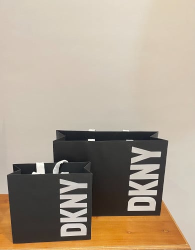 كيس ماركه DKNY /لا يباع لوحده