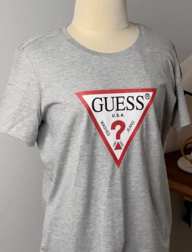 تيشيرت جيس نسائي size M